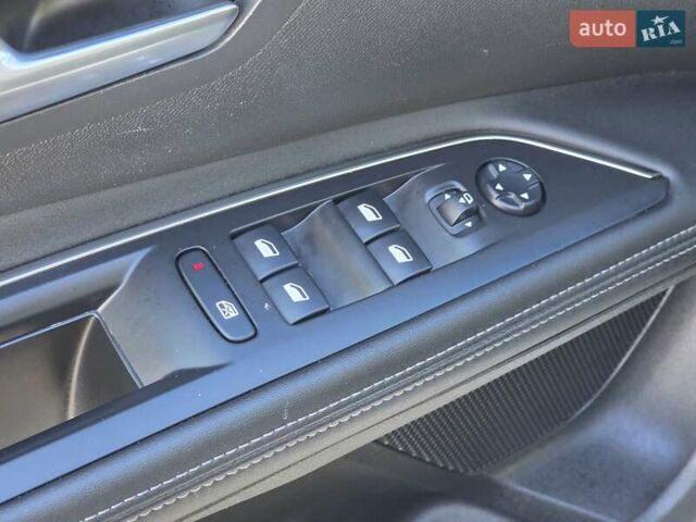 Белый Пежо 5008, объемом двигателя 1.5 л и пробегом 178 тыс. км за 20950 $, фото 75 на Automoto.ua