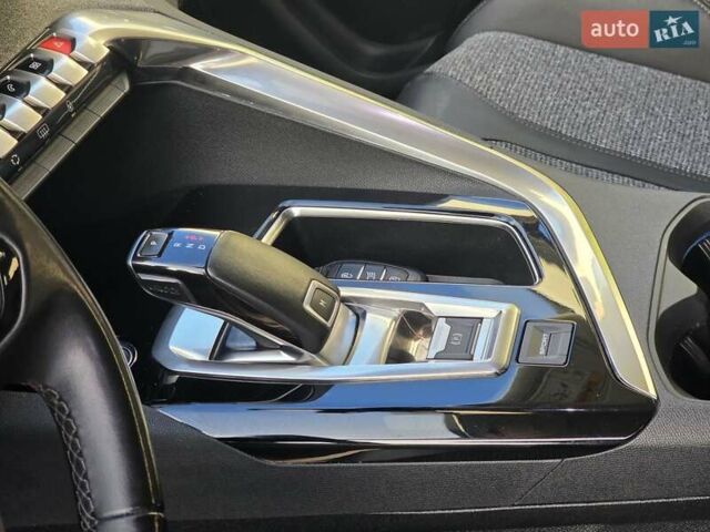 Белый Пежо 5008, объемом двигателя 1.5 л и пробегом 178 тыс. км за 20950 $, фото 79 на Automoto.ua