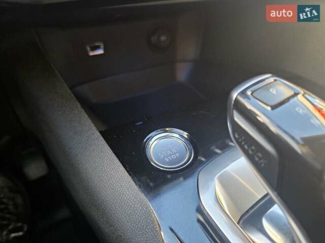 Белый Пежо 5008, объемом двигателя 1.5 л и пробегом 178 тыс. км за 20950 $, фото 83 на Automoto.ua