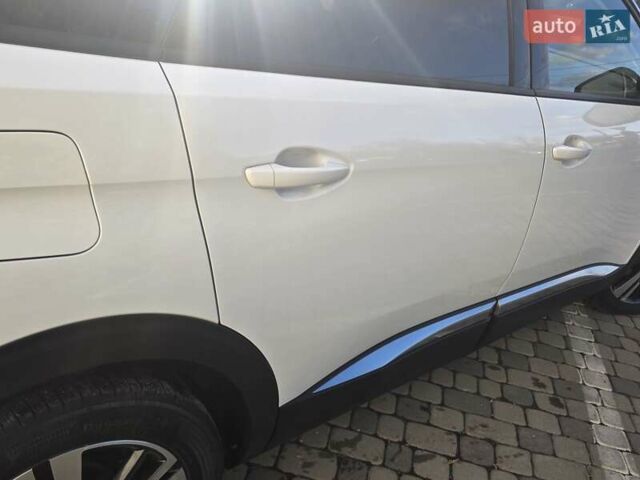 Белый Пежо 5008, объемом двигателя 1.5 л и пробегом 178 тыс. км за 20950 $, фото 38 на Automoto.ua