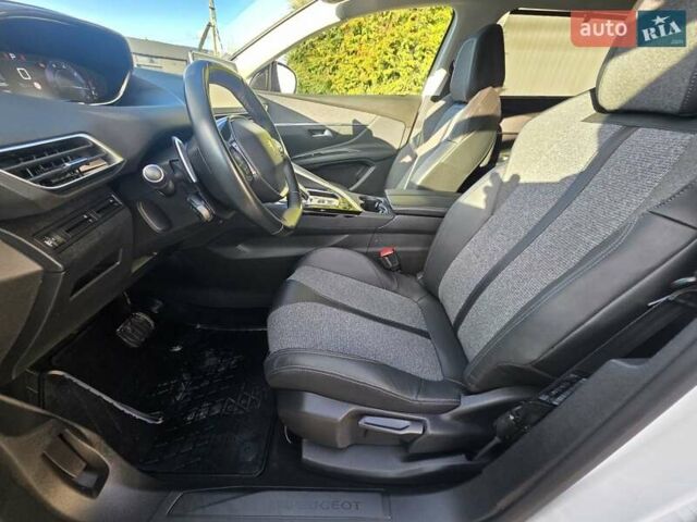 Белый Пежо 5008, объемом двигателя 1.5 л и пробегом 178 тыс. км за 20950 $, фото 71 на Automoto.ua