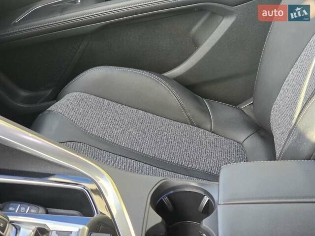 Белый Пежо 5008, объемом двигателя 1.5 л и пробегом 178 тыс. км за 20950 $, фото 77 на Automoto.ua