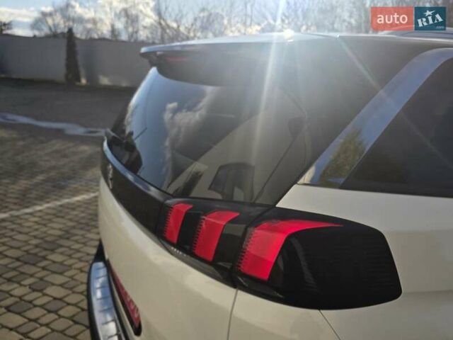 Белый Пежо 5008, объемом двигателя 1.5 л и пробегом 178 тыс. км за 20950 $, фото 35 на Automoto.ua