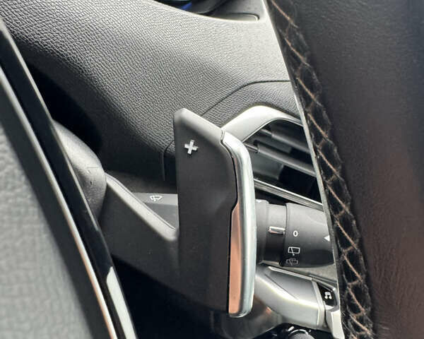 Белый Пежо 5008, объемом двигателя 2 л и пробегом 39 тыс. км за 33999 $, фото 134 на Automoto.ua