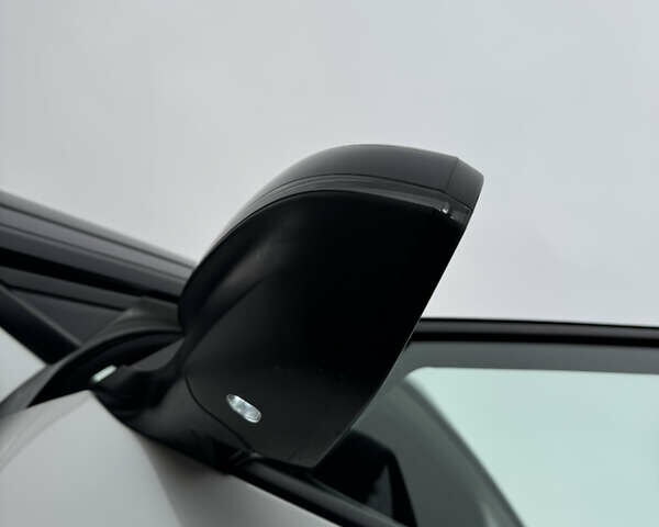 Белый Пежо 5008, объемом двигателя 2 л и пробегом 39 тыс. км за 33999 $, фото 114 на Automoto.ua