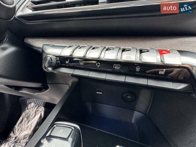 Белый Пежо 5008, объемом двигателя 2 л и пробегом 39 тыс. км за 33999 $, фото 85 на Automoto.ua