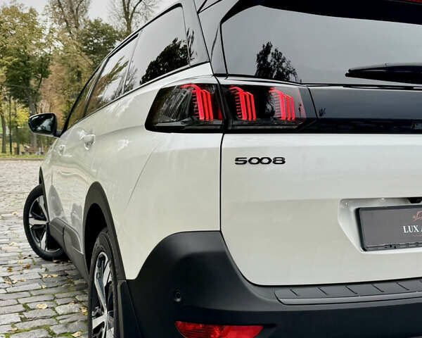 Белый Пежо 5008, объемом двигателя 2 л и пробегом 39 тыс. км за 33999 $, фото 52 на Automoto.ua