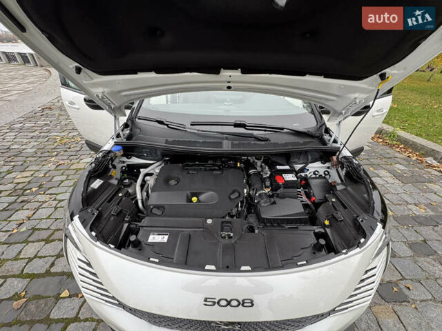 Белый Пежо 5008, объемом двигателя 2 л и пробегом 39 тыс. км за 33999 $, фото 97 на Automoto.ua