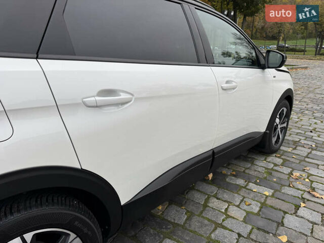 Белый Пежо 5008, объемом двигателя 2 л и пробегом 39 тыс. км за 33999 $, фото 127 на Automoto.ua