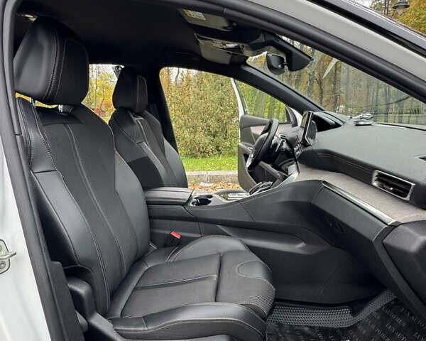 Белый Пежо 5008, объемом двигателя 2 л и пробегом 39 тыс. км за 33999 $, фото 79 на Automoto.ua