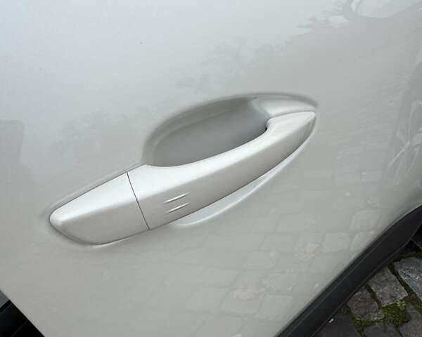 Белый Пежо 5008, объемом двигателя 2 л и пробегом 39 тыс. км за 33999 $, фото 75 на Automoto.ua