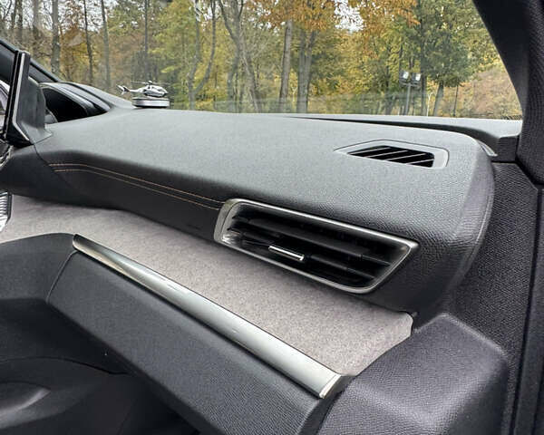 Белый Пежо 5008, объемом двигателя 2 л и пробегом 39 тыс. км за 33999 $, фото 81 на Automoto.ua