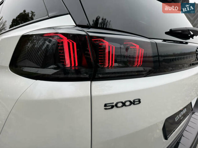 Белый Пежо 5008, объемом двигателя 2 л и пробегом 39 тыс. км за 33999 $, фото 119 на Automoto.ua