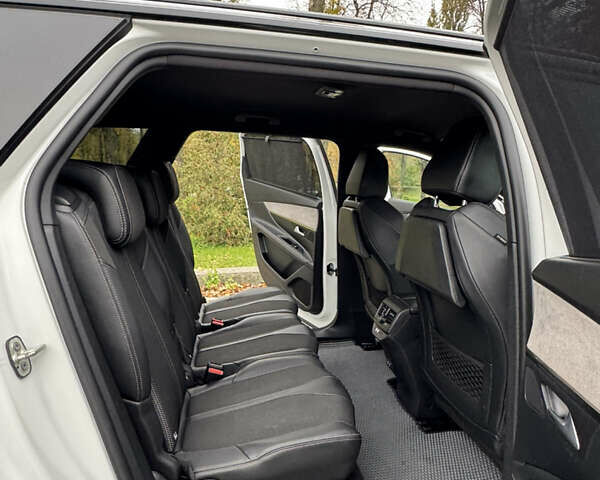 Белый Пежо 5008, объемом двигателя 2 л и пробегом 39 тыс. км за 33999 $, фото 76 на Automoto.ua