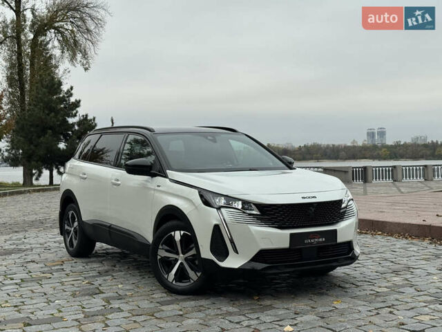 Белый Пежо 5008, объемом двигателя 2 л и пробегом 39 тыс. км за 33999 $, фото 156 на Automoto.ua