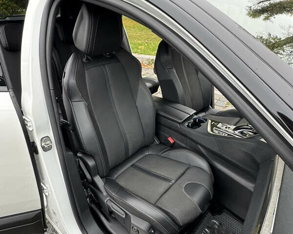 Белый Пежо 5008, объемом двигателя 2 л и пробегом 39 тыс. км за 33999 $, фото 90 на Automoto.ua