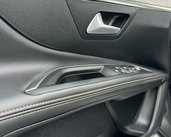 Белый Пежо 5008, объемом двигателя 2 л и пробегом 39 тыс. км за 33999 $, фото 39 на Automoto.ua