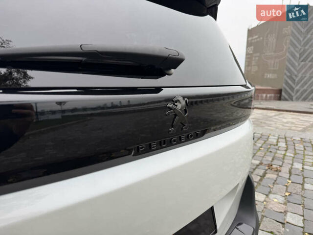Белый Пежо 5008, объемом двигателя 2 л и пробегом 39 тыс. км за 33999 $, фото 118 на Automoto.ua