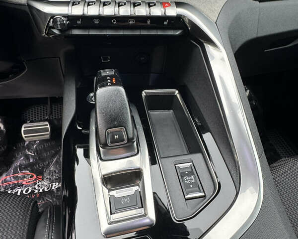 Белый Пежо 5008, объемом двигателя 2 л и пробегом 39 тыс. км за 33999 $, фото 12 на Automoto.ua