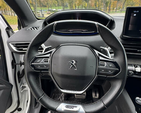 Белый Пежо 5008, объемом двигателя 2 л и пробегом 39 тыс. км за 33999 $, фото 94 на Automoto.ua