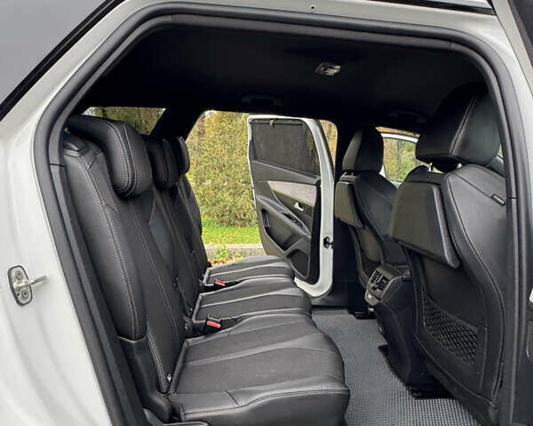 Белый Пежо 5008, объемом двигателя 2 л и пробегом 39 тыс. км за 33999 $, фото 16 на Automoto.ua