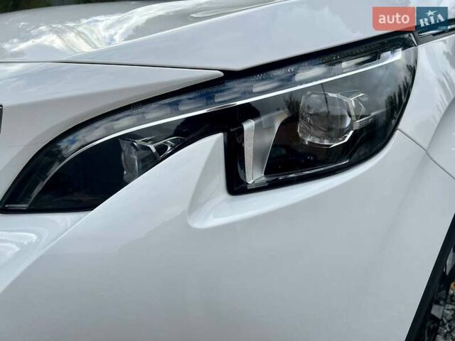 Пежо 5008 2017 в Полтаве на Automoto.ua Белый Пежо 5008, объемом двигателя 1.6 л и пробегом 220 тыс. км за 19500 $, фото 7 на Automoto.ua