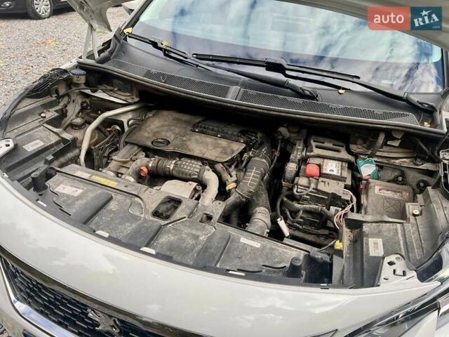 Пежо 5008 2017 в Полтаве на Automoto.ua Белый Пежо 5008, объемом двигателя 1.6 л и пробегом 220 тыс. км за 19500 $, фото 33 на Automoto.ua