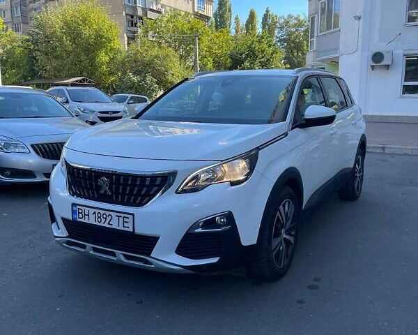 Белый Пежо 5008, объемом двигателя 1.6 л и пробегом 132 тыс. км за 16000 $, фото 2 на Automoto.ua