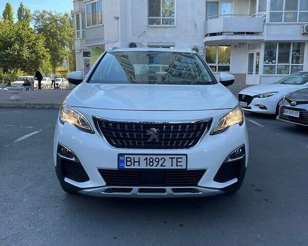 Белый Пежо 5008, объемом двигателя 1.6 л и пробегом 132 тыс. км за 16000 $, фото 1 на Automoto.ua