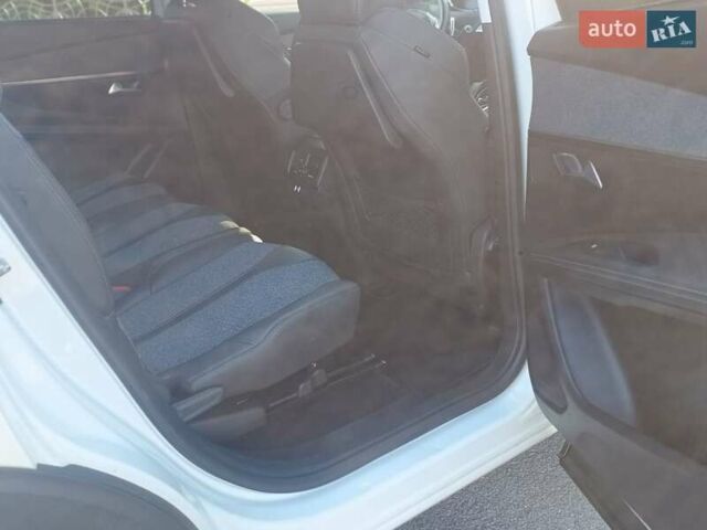 Білий Пежо 5008, об'ємом двигуна 1.5 л та пробігом 158 тис. км за 23700 $, фото 22 на Automoto.ua