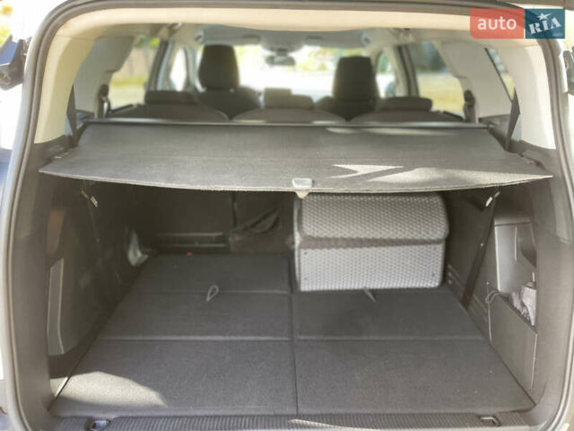 Белый Пежо 5008, объемом двигателя 1.5 л и пробегом 163 тыс. км за 21600 $, фото 10 на Automoto.ua