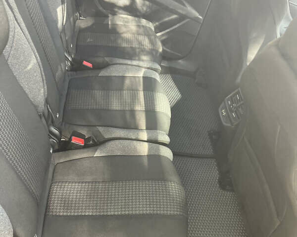 Белый Пежо 5008, объемом двигателя 1.5 л и пробегом 163 тыс. км за 21600 $, фото 11 на Automoto.ua