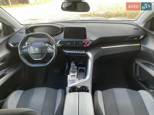 Белый Пежо 5008, объемом двигателя 1.5 л и пробегом 163 тыс. км за 21600 $, фото 8 на Automoto.ua