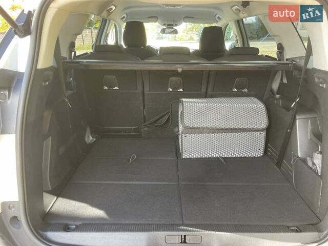 Белый Пежо 5008, объемом двигателя 1.5 л и пробегом 163 тыс. км за 21600 $, фото 9 на Automoto.ua