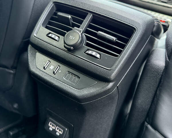 Білий Пежо 5008, об'ємом двигуна 2 л та пробігом 113 тис. км за 28999 $, фото 36 на Automoto.ua