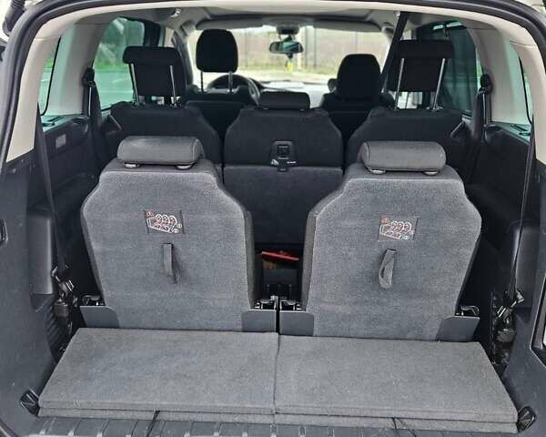 Бежевий Пежо 5008, об'ємом двигуна 1.6 л та пробігом 194 тис. км за 8500 $, фото 2 на Automoto.ua