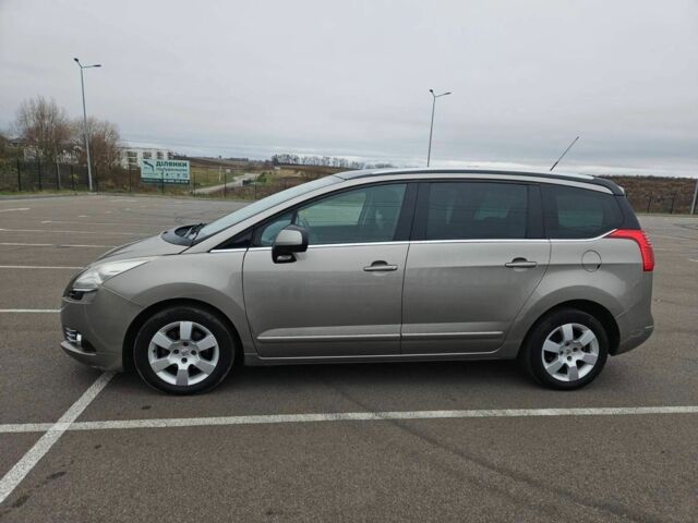 Бежевый Пежо 5008, объемом двигателя 1.6 л и пробегом 194 тыс. км за 8500 $, фото 1 на Automoto.ua