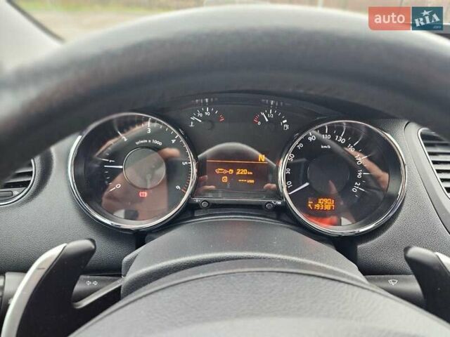 Бежевий Пежо 5008, об'ємом двигуна 1.6 л та пробігом 194 тис. км за 8500 $, фото 6 на Automoto.ua