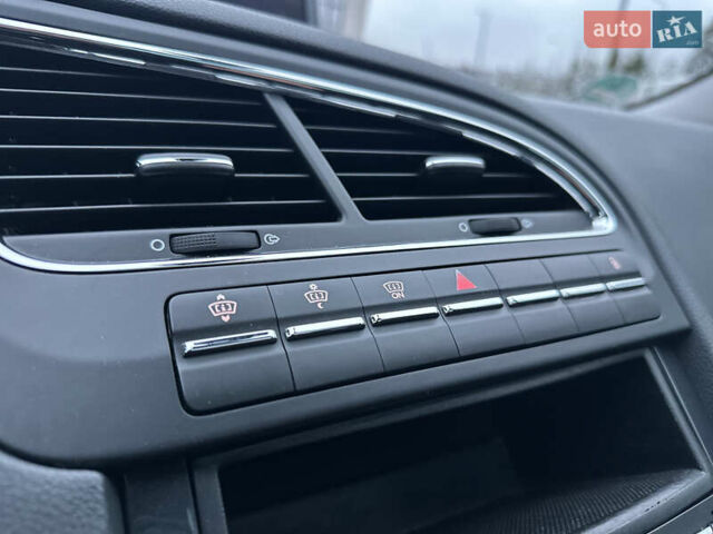 Бежевый Пежо 5008, объемом двигателя 1.6 л и пробегом 236 тыс. км за 8300 $, фото 74 на Automoto.ua