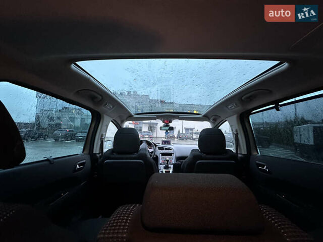 Бежевый Пежо 5008, объемом двигателя 1.6 л и пробегом 236 тыс. км за 8300 $, фото 37 на Automoto.ua