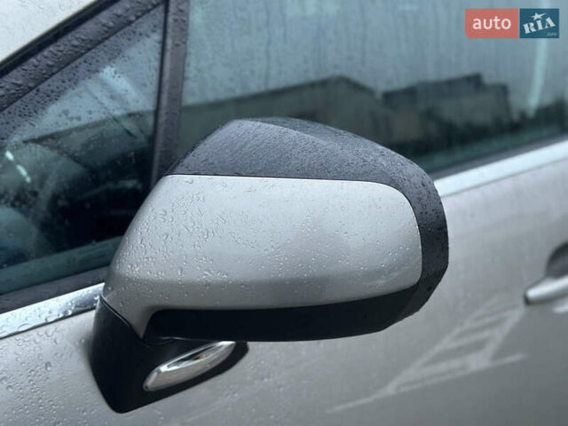 Бежевый Пежо 5008, объемом двигателя 1.6 л и пробегом 236 тыс. км за 8300 $, фото 17 на Automoto.ua