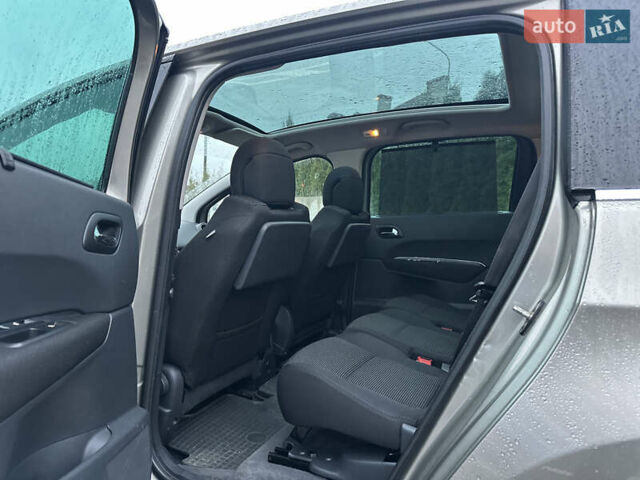 Бежевый Пежо 5008, объемом двигателя 1.6 л и пробегом 236 тыс. км за 8300 $, фото 39 на Automoto.ua