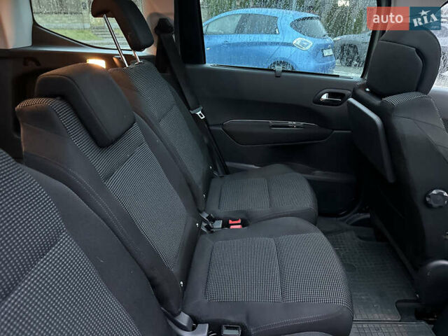 Бежевый Пежо 5008, объемом двигателя 1.6 л и пробегом 236 тыс. км за 8300 $, фото 34 на Automoto.ua