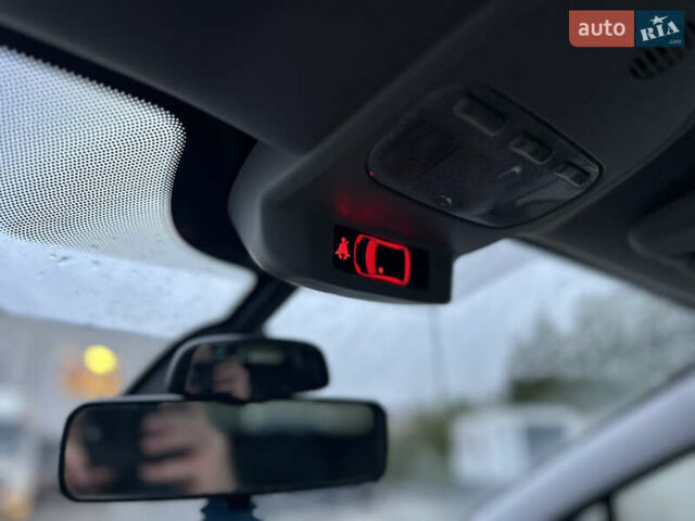 Бежевый Пежо 5008, объемом двигателя 1.6 л и пробегом 236 тыс. км за 8300 $, фото 71 на Automoto.ua