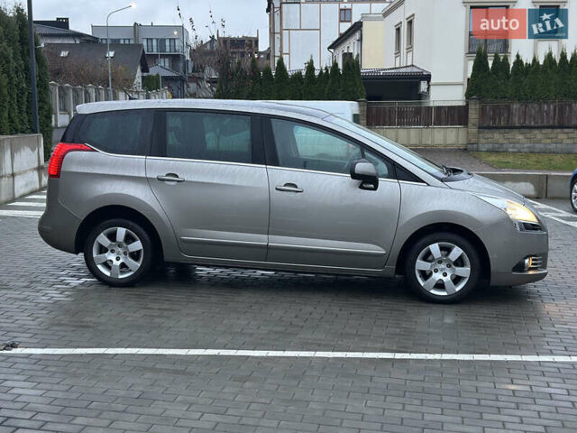 Бежевый Пежо 5008, объемом двигателя 1.6 л и пробегом 236 тыс. км за 8300 $, фото 3 на Automoto.ua