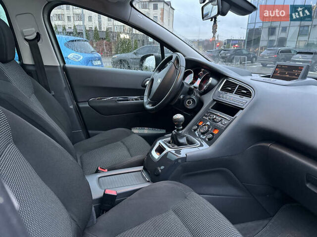 Бежевый Пежо 5008, объемом двигателя 1.6 л и пробегом 236 тыс. км за 8300 $, фото 24 на Automoto.ua