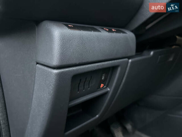 Бежевый Пежо 5008, объемом двигателя 1.6 л и пробегом 236 тыс. км за 8300 $, фото 49 на Automoto.ua