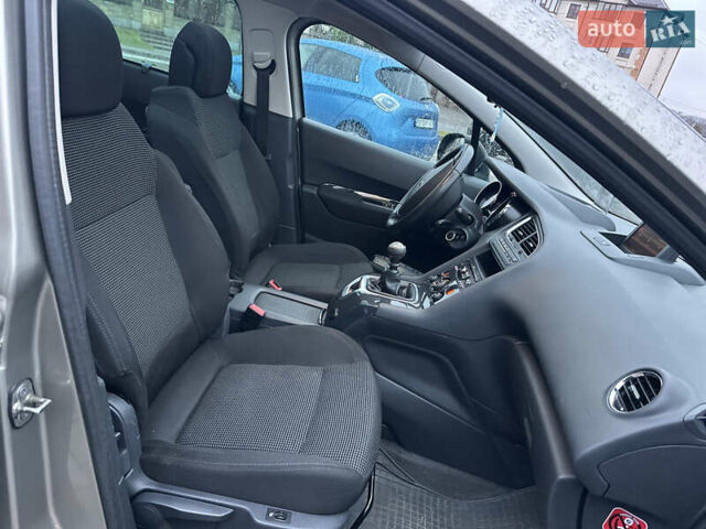 Бежевый Пежо 5008, объемом двигателя 1.6 л и пробегом 236 тыс. км за 8300 $, фото 25 на Automoto.ua