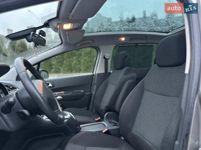 Бежевый Пежо 5008, объемом двигателя 1.6 л и пробегом 236 тыс. км за 8300 $, фото 55 на Automoto.ua