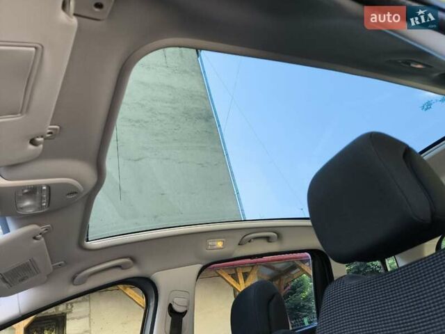 Пежо 5008 2012 в Калуше на Automoto.ua Бежевый Пежо 5008, объемом двигателя 1.6 л и пробегом 194 тыс. км за 7900 $, фото 17 на Automoto.ua